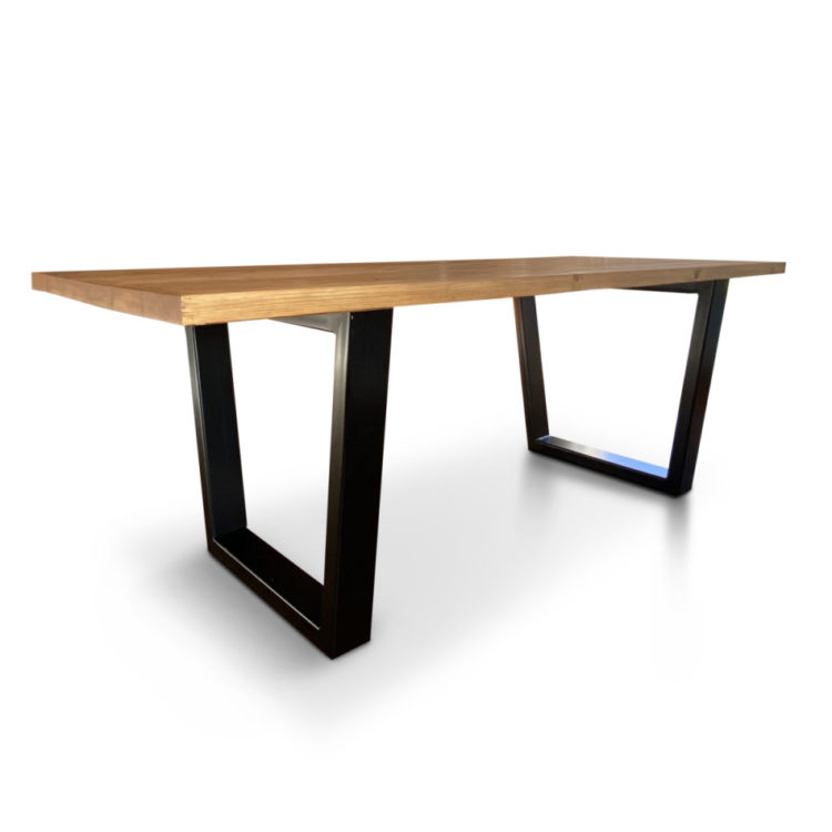 Marriott Dining Table in Pine 2